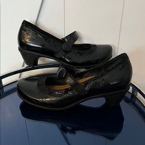 Elegant NAOT Black Mary Jane Shoes. Size 37 Comfort and style! Worn 1x!